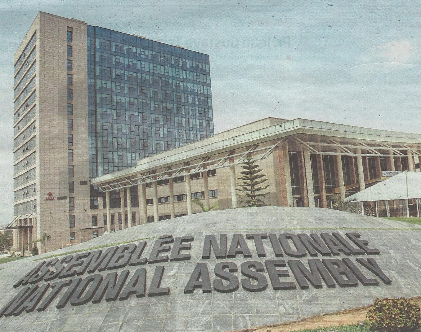 Le nouveau siège de l’Assemblée nationale baptisé « Palais de Verre Paul BIYA » en hommage au Chef de l’État